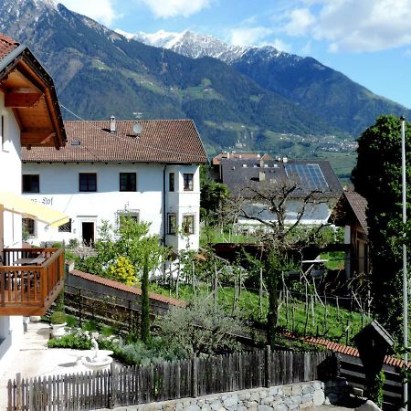Boutique Appartamento Bacchus Marlengo Exterior foto