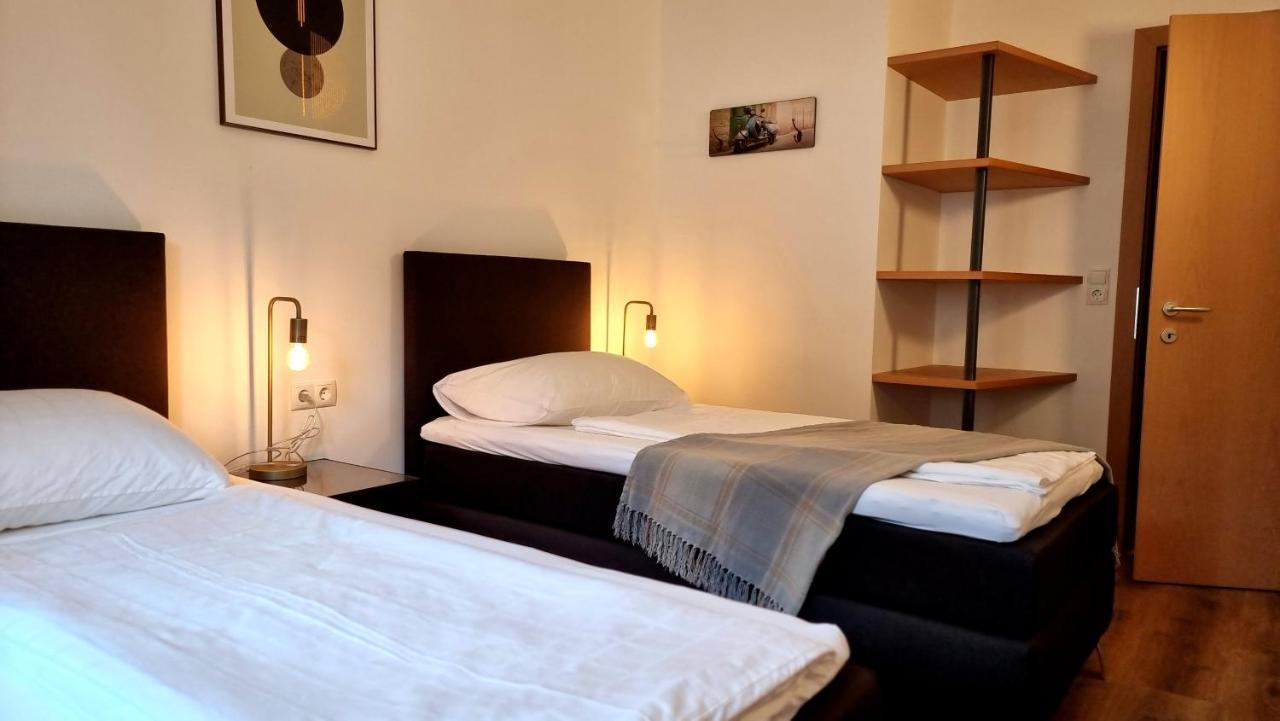 Boutique Appartamento Bacchus Marlengo Exterior foto