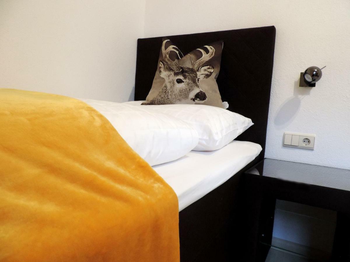 Boutique Appartamento Bacchus Marlengo Exterior foto