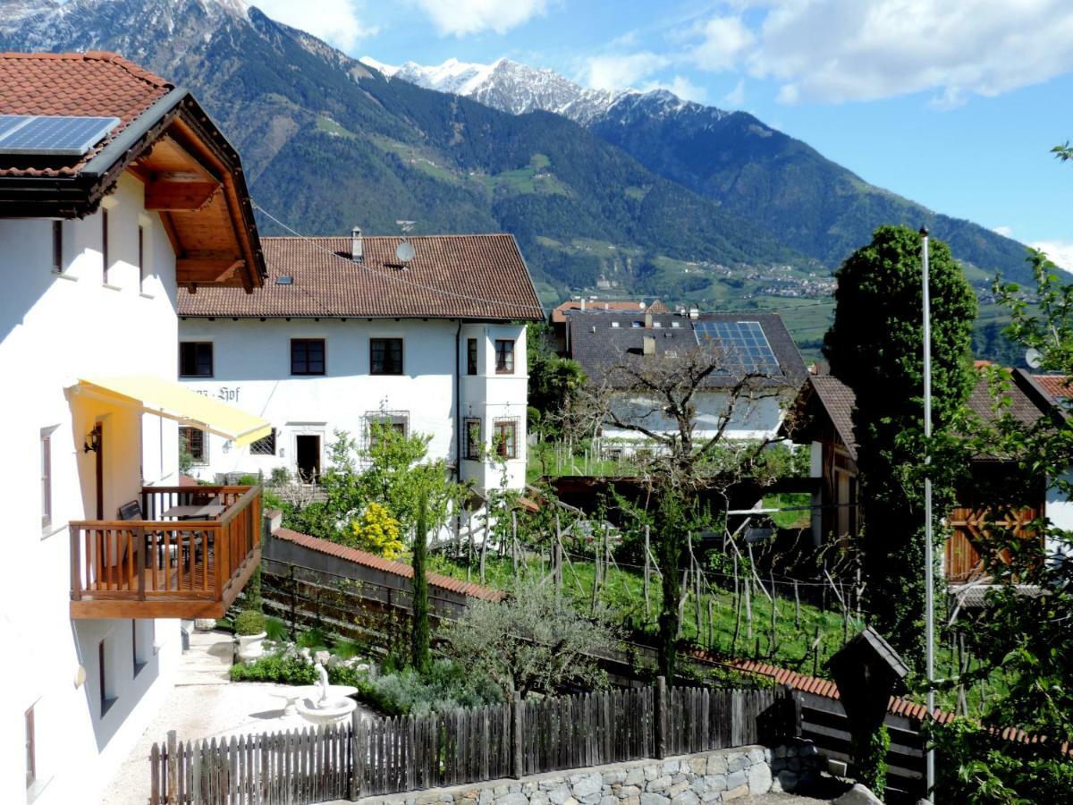 Boutique Appartamento Bacchus Marlengo Exterior foto